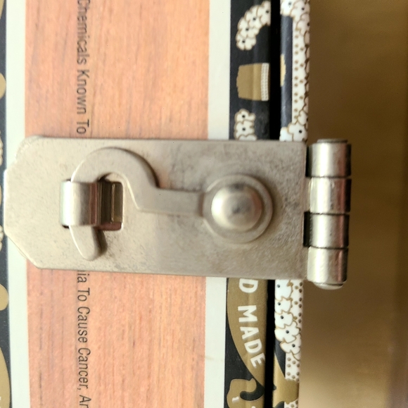 Vermouth Bianco Cigar Box Sequin Bag - Picture 7 of 8